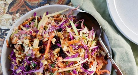 Coleslaw with sauerkraut dressing