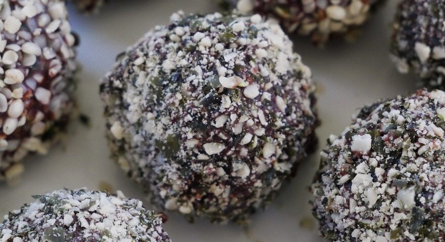Dark Chocolate Quinoa Balls