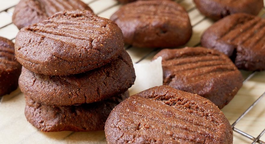 Ginger Nut Teff Biscuits