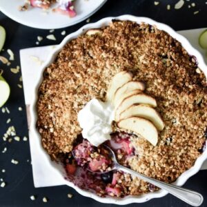 Spiced Apple and Blueberry Crumble